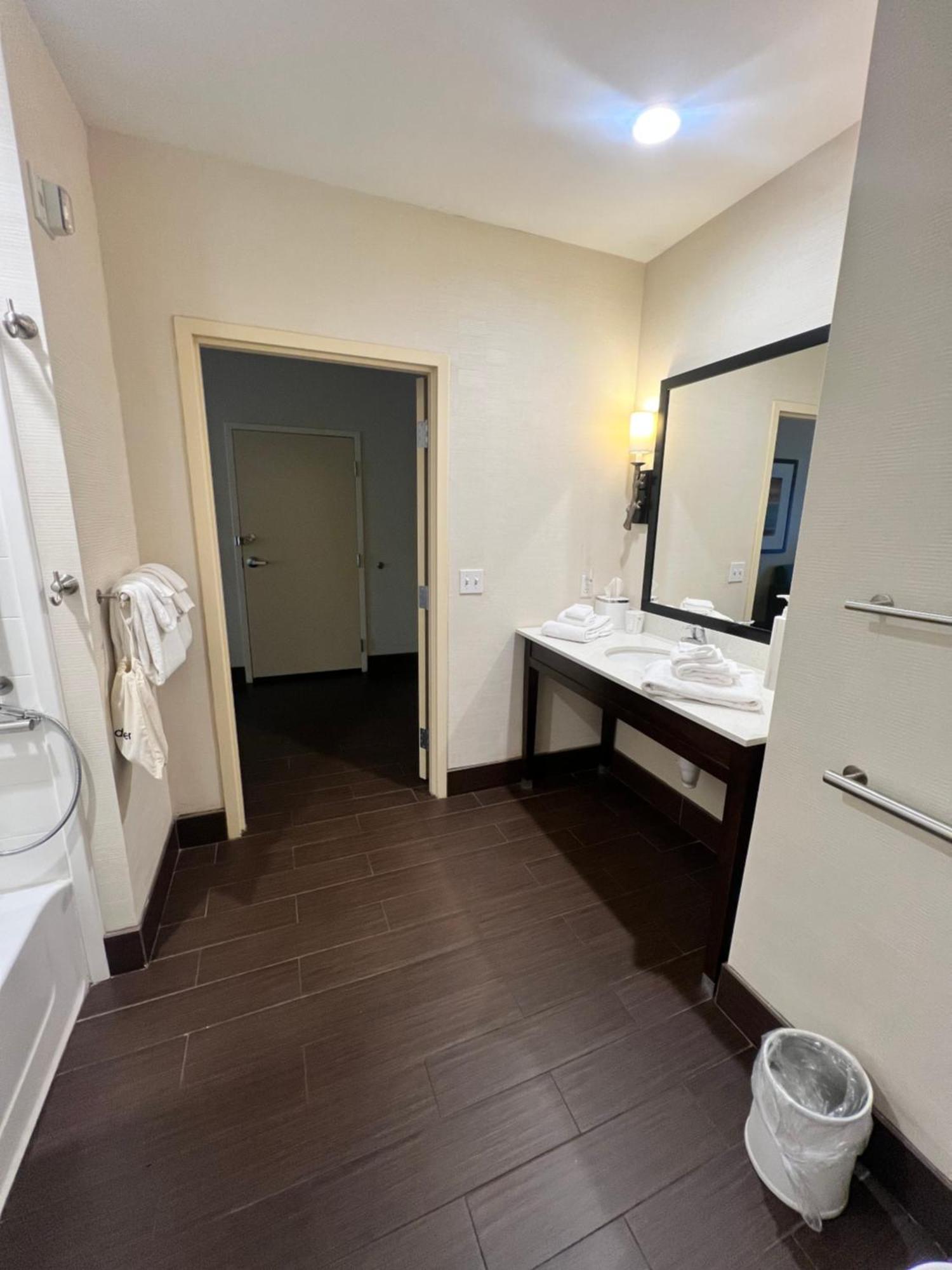 Hampton Inn & Suites Stroudsburg Bartonsville Poconos Exterior foto
