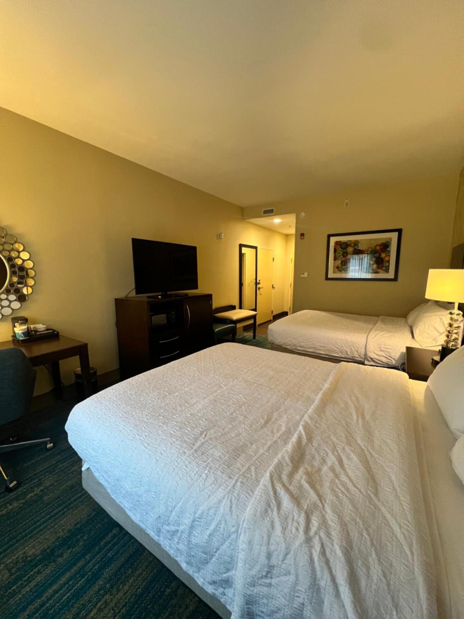Hampton Inn & Suites Stroudsburg Bartonsville Poconos Exterior foto